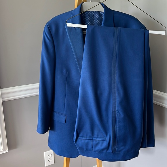 Alfani mens suit